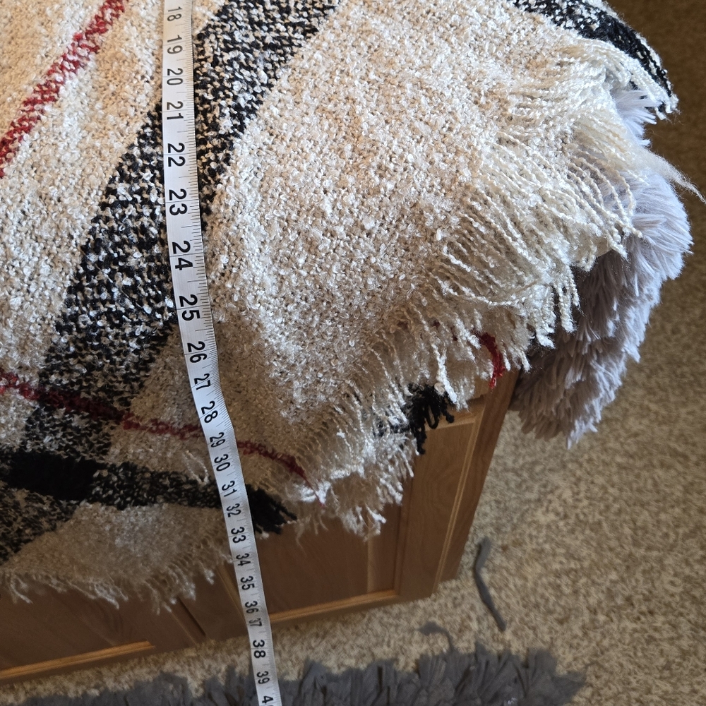 Poncho With Turtle Neck - Picture 13 of 16